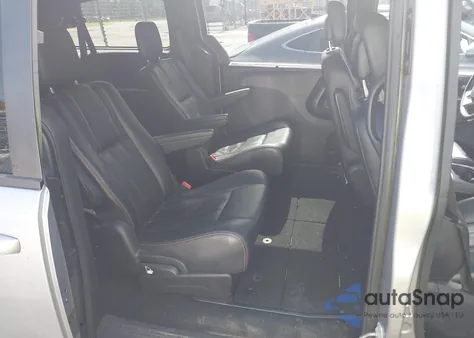 2019 Dodge Grand Caravan Gt z USA, uszkodzony, nr VIN 2C4RDGEG2KR786029